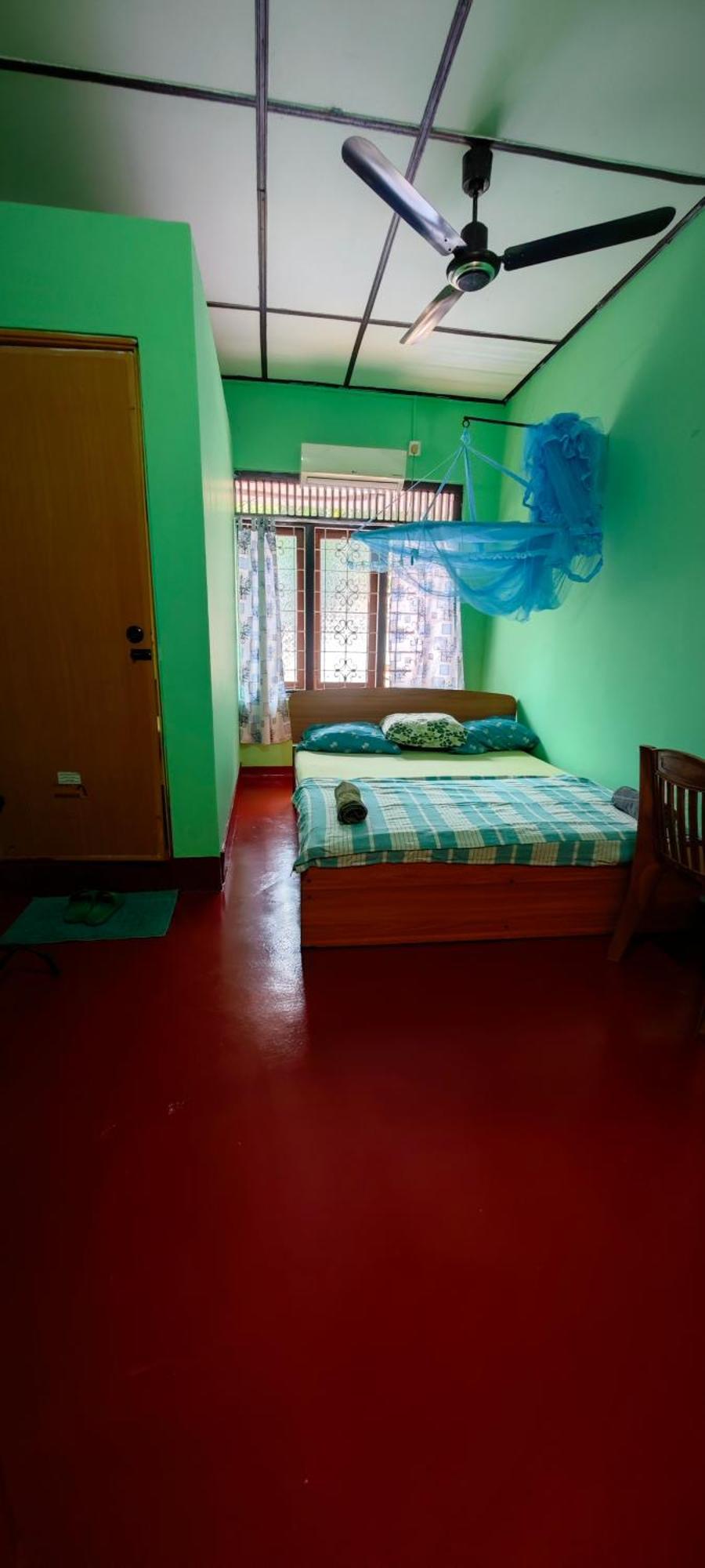 Tony'S Garden House Back Packers Inn Jaffna Bagian luar foto