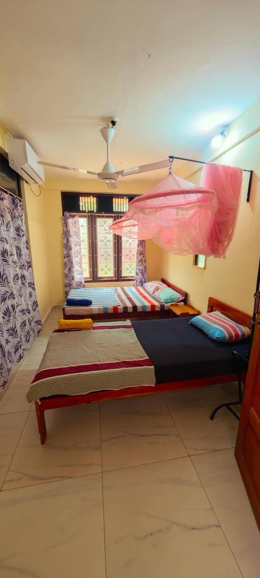 Tony'S Garden House Back Packers Inn Jaffna Bagian luar foto