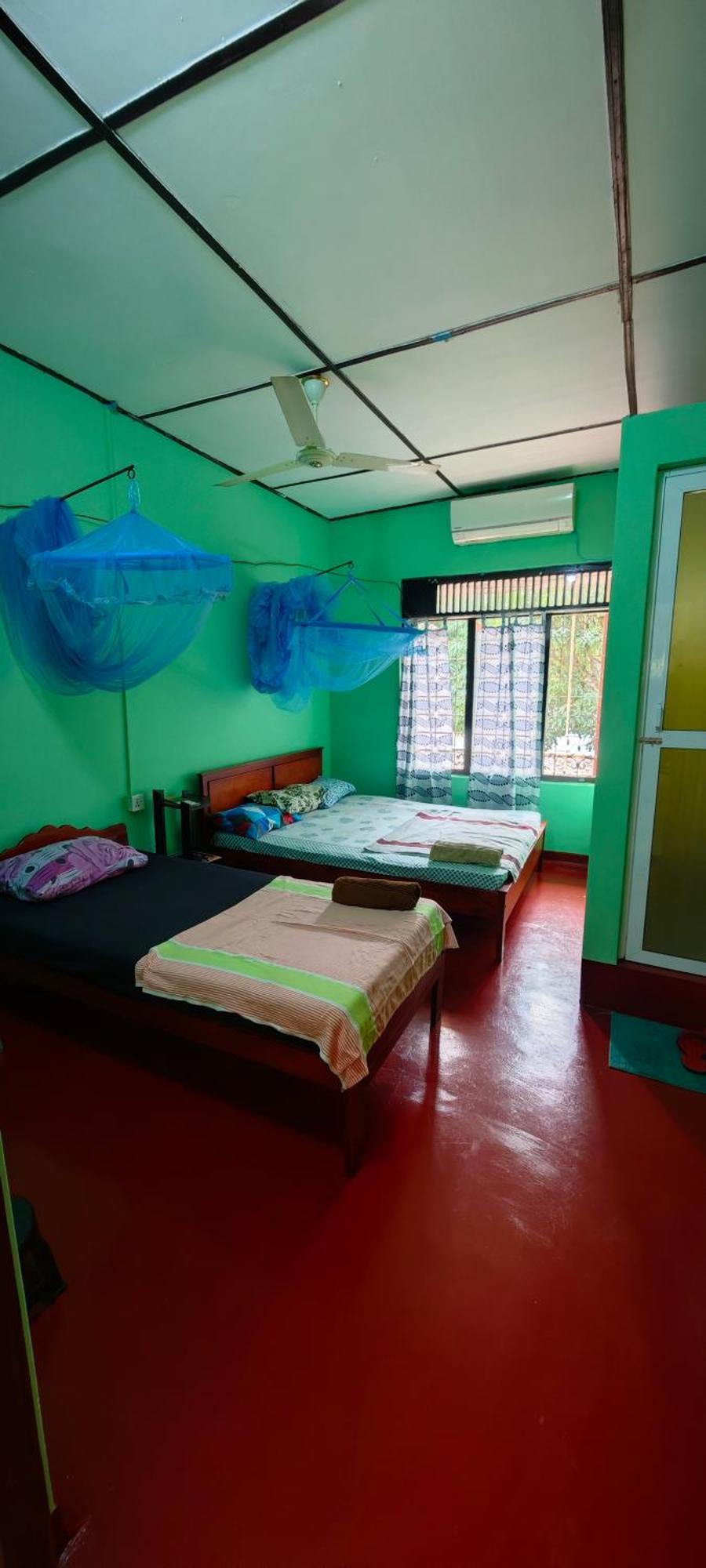 Tony'S Garden House Back Packers Inn Jaffna Bagian luar foto