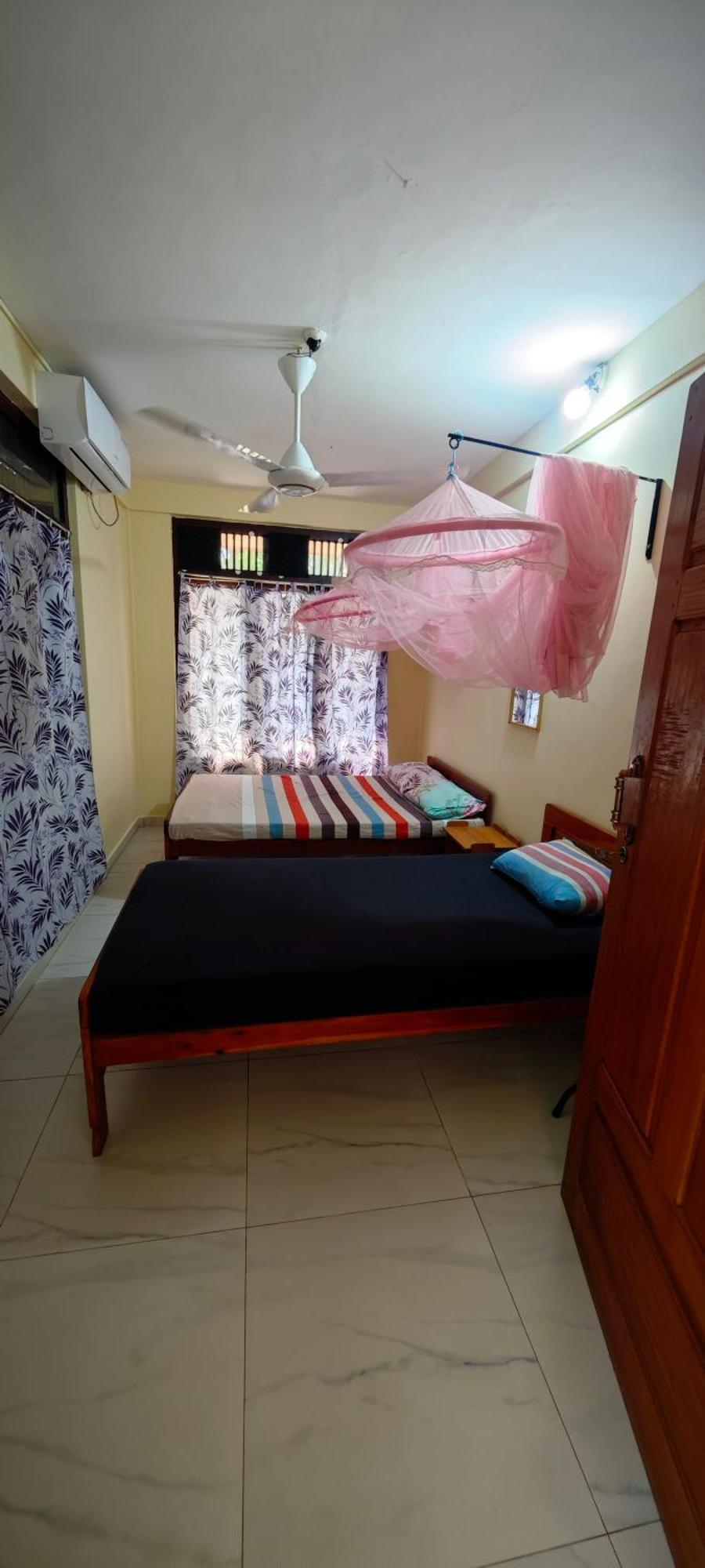 Tony'S Garden House Back Packers Inn Jaffna Bagian luar foto